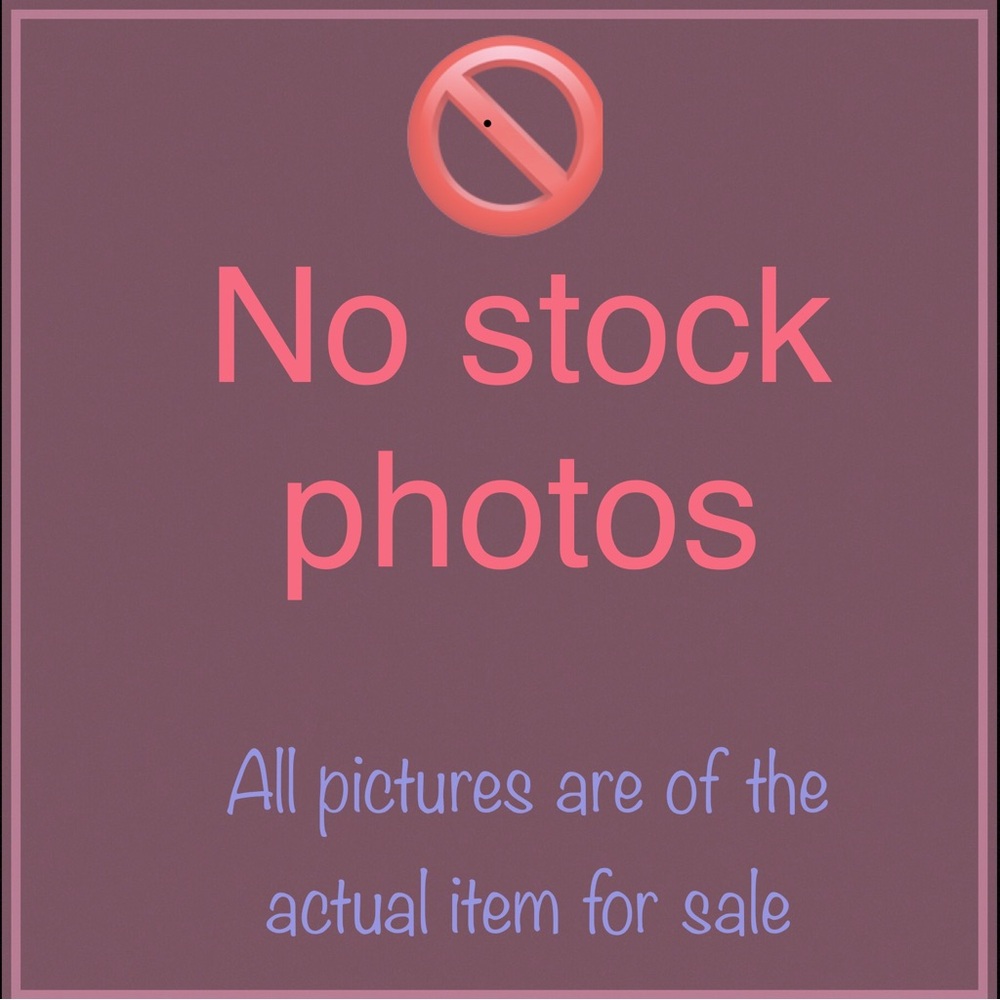 All pictures are of the actual item for sale📱📷